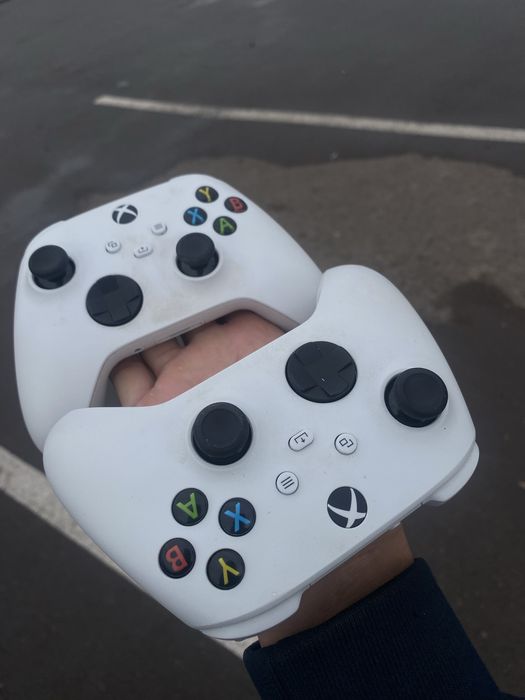 Xbox Series S 512GB + 2 геймпада | 10/10 |