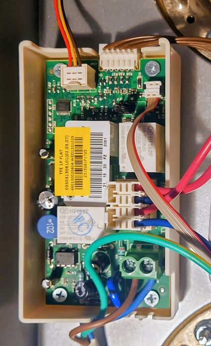 СЕТ за бойлер Ariston Velis Plus 100: Платка, тъч дисплей управление, нагреватели, термостати