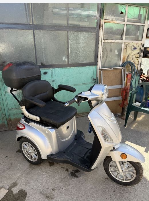 Triciclu electric fara permis de conducere