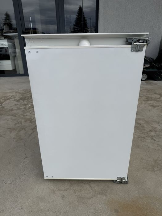 Малък хладилник за вграждане Neff - Bosch