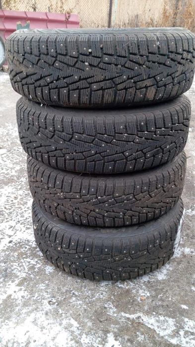 Продам резину с дисками 215/60R17