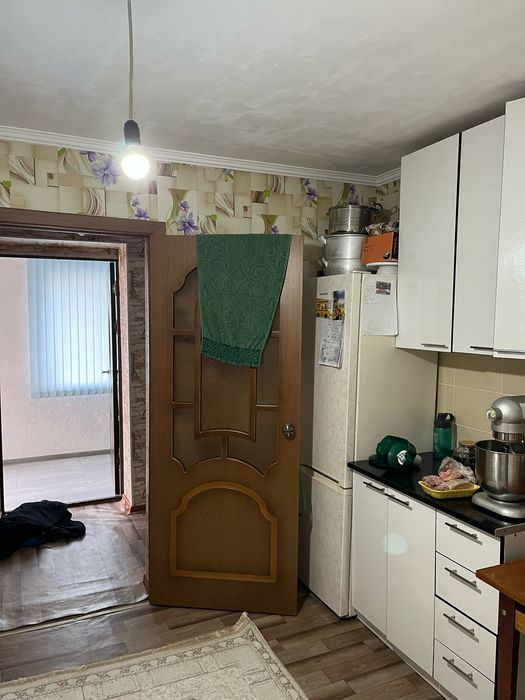 Кала ишинен жаксы уй, времянка