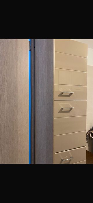 Apartment 4 camere de închiriat