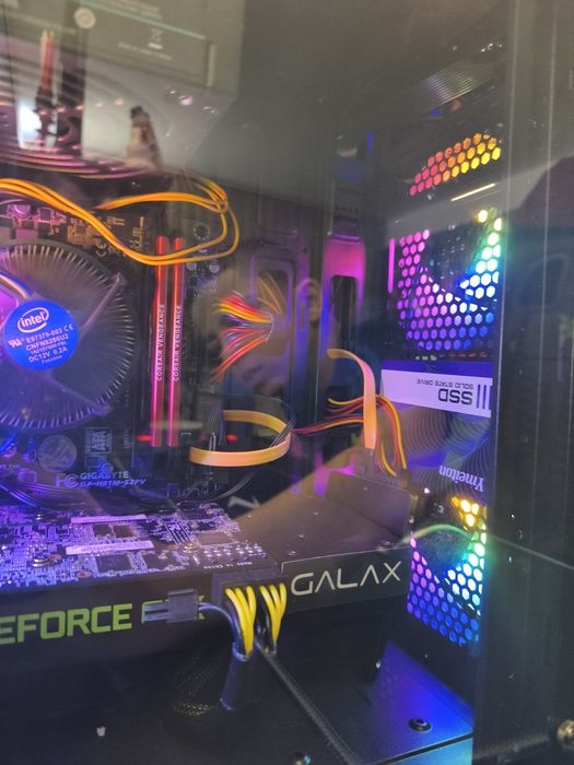 Gaming Компютър като нов  има и коментар по цената