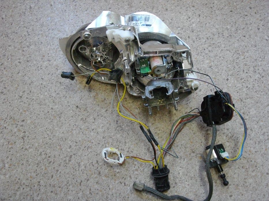 5DV009000-00 HELLA НОВИ оригинални баласти за D1S