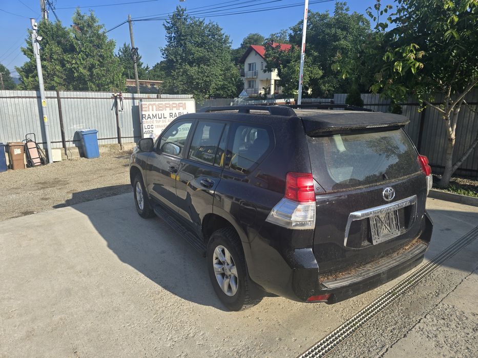 Dezmembrez Toyota Land Cruiser J150 2.7 benzina 2TR-FE 120KW an 2012