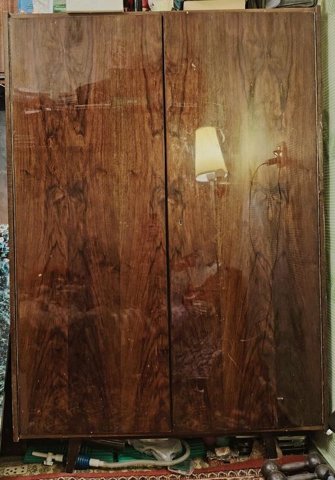 Шифонер и Стенка СССР в отличном состоянии из дерева.