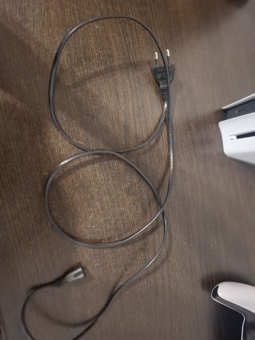 Playstation 5 slim varianta cu disk  folosit doar un an