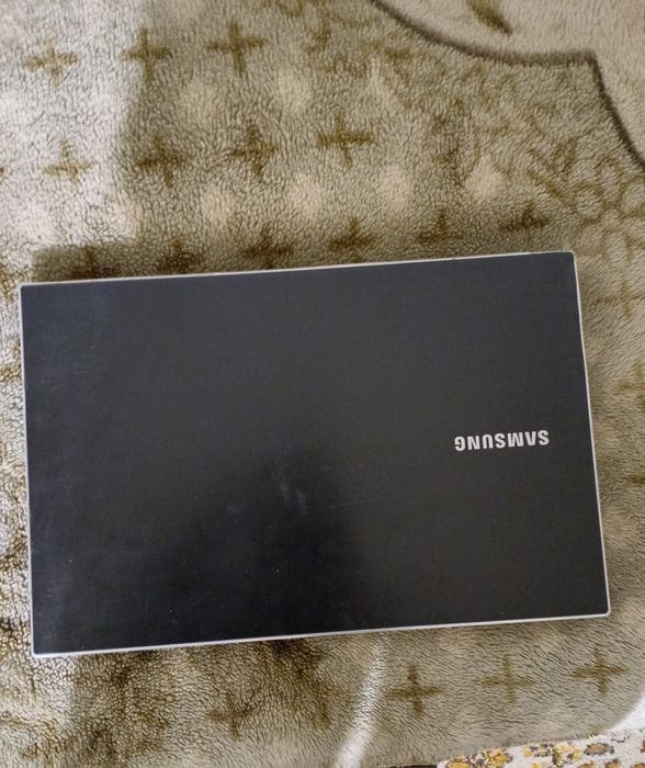 Продам ноутбук samsung