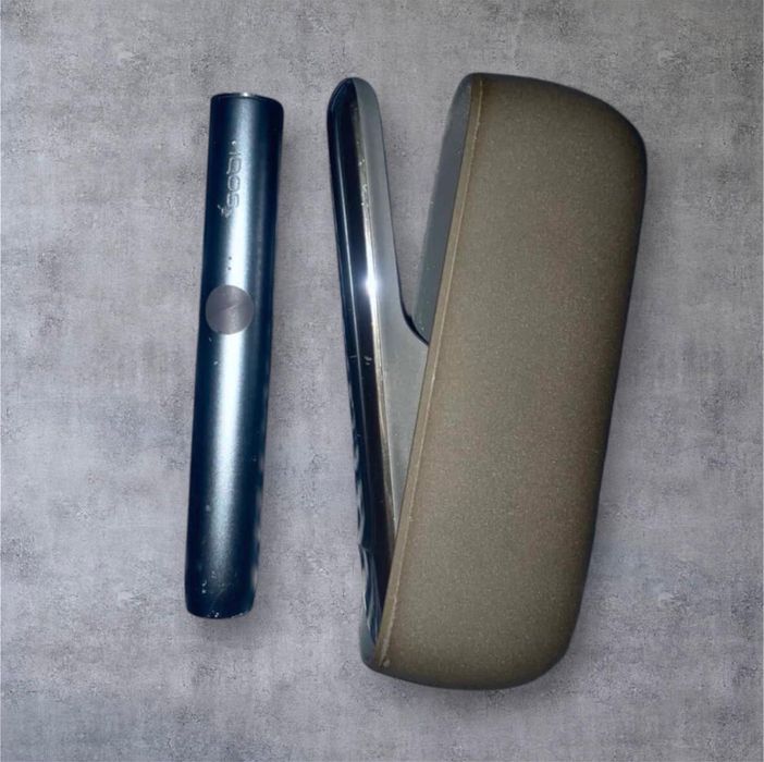 Iqos Iluma Negru
