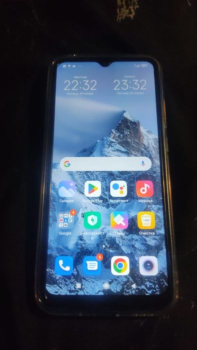 Продам отличный телефон редми