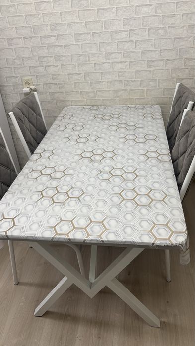 Кухонный стол 6 стульев