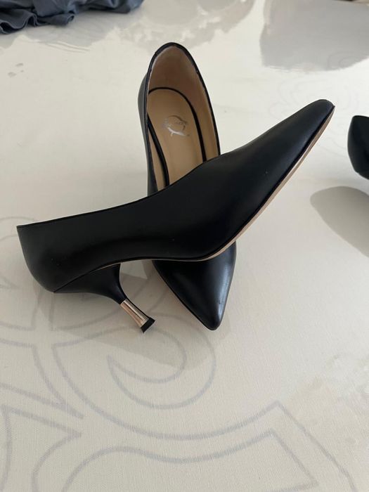 Срочно продам обувь