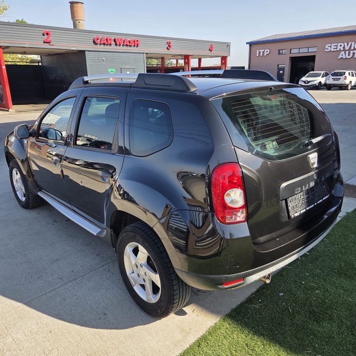 Dacia Duster 4x4 —-1,6 B  /GPL  5100€