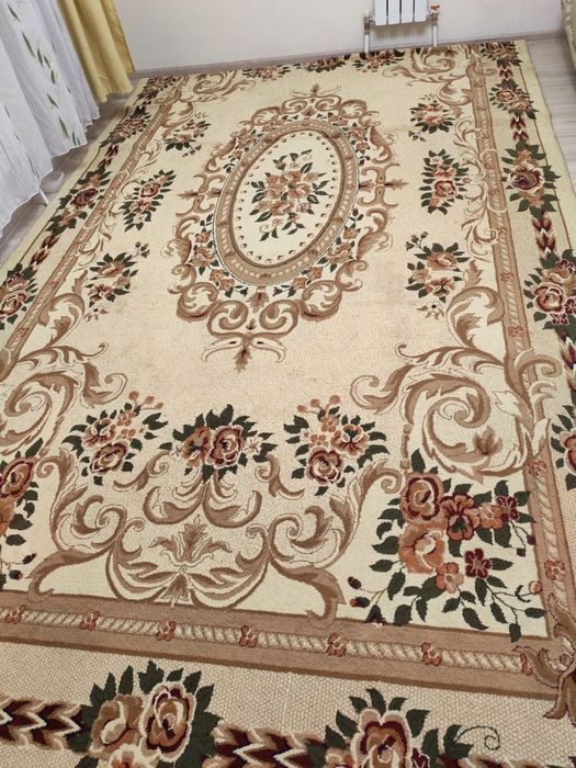 Продам ковер 2.5*5м