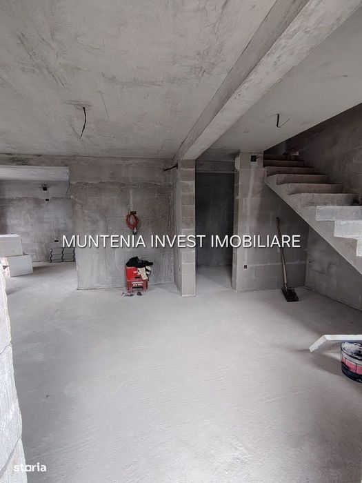 Casă de vânzare P+1, teren 308 mp ,zona Smeura