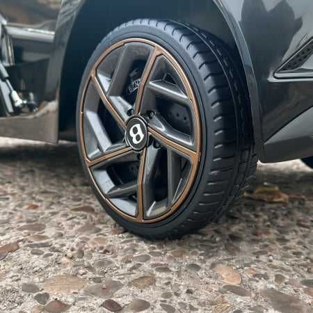 Лицензирана Акумулаторна Кола Bentley Bacalar,4X4,120W,12V7Ah,EVA гуми