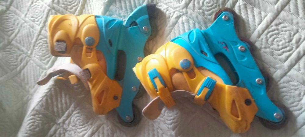 Роликовые коньки продам