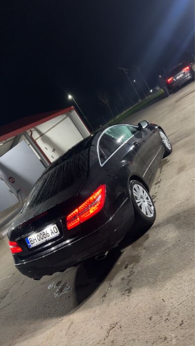 Mercedes E coupe c207 bataie motor!