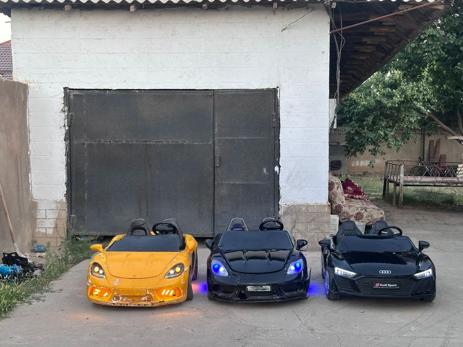 Детский машина желтый