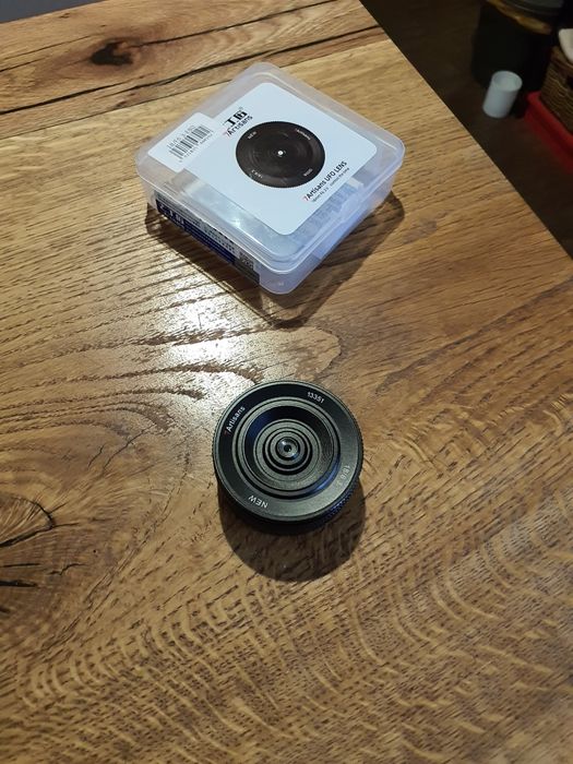 Obiectiv pancake 7artisans UFO 18/6.3