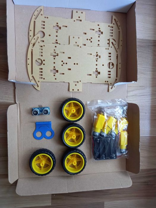 Sasiu smart 4 WD- model pt Arduino