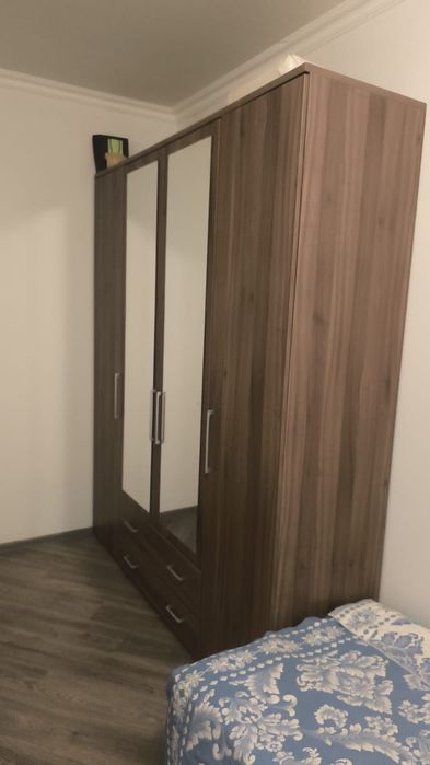 Продам комплект мебели кровать и шкаф