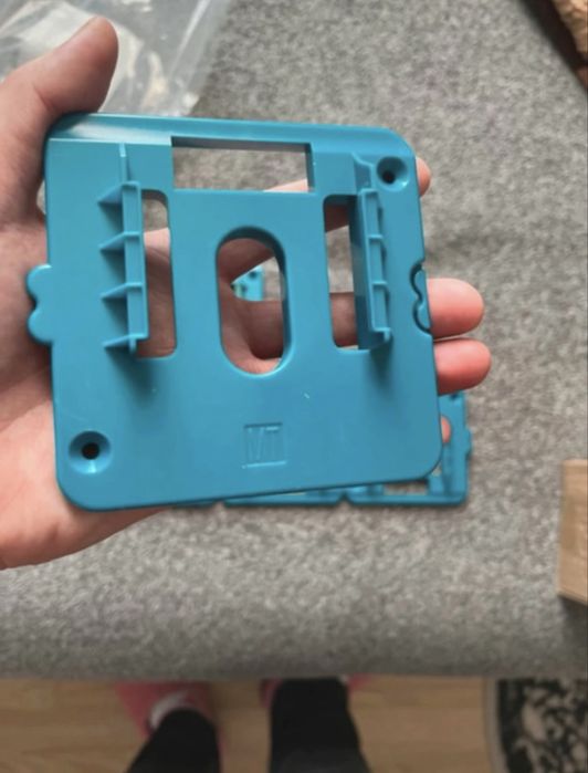 Suporti baterii Makita