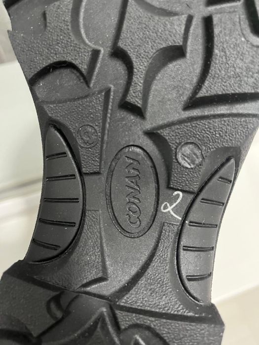 Берцы новые кожанные качественные