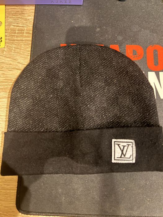 Зимна шапка Louis Vuitton