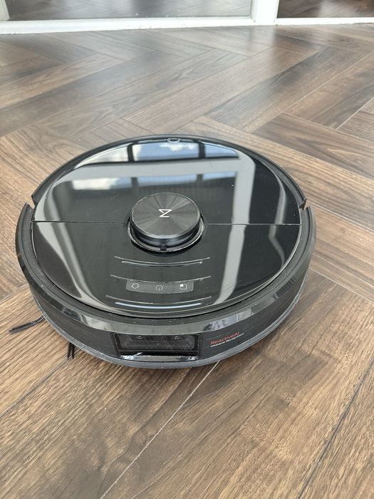 Продается робот пылесос Roborock S6 maxV