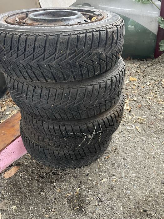 Caucicuri iarna  225 50/17;215/70/16;215/65/17;;255/45/17;175/65/14;