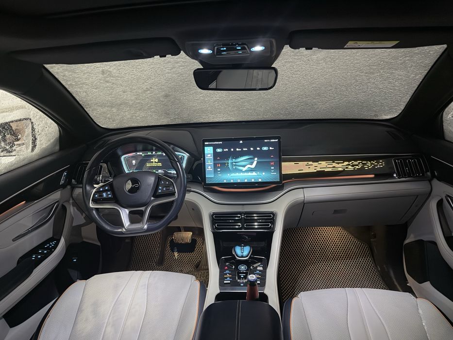 Byd song plus flagship full pazitsa