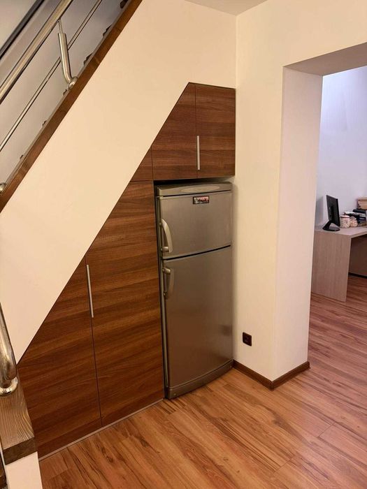 Casa de vânzare în centrul orașului Oradea în curte comuna