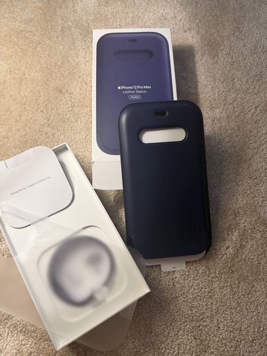Apple iPhone 12 Pro Max Leather Sleeve – Original Apple