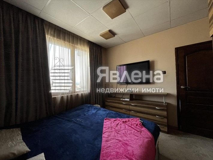Продава се Тристаен апартамент в Варна, Център - 94 кв.м за 2447 €/кв.м - Снимка #5
