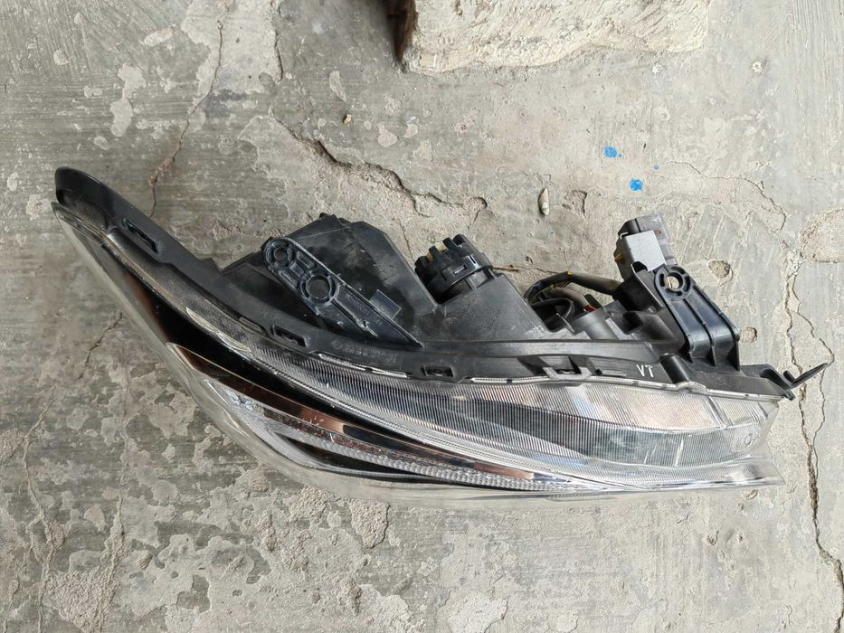 Фар Subaru Impreza WRX LED десен/ Фар Subaru Levorg черен Оригинален