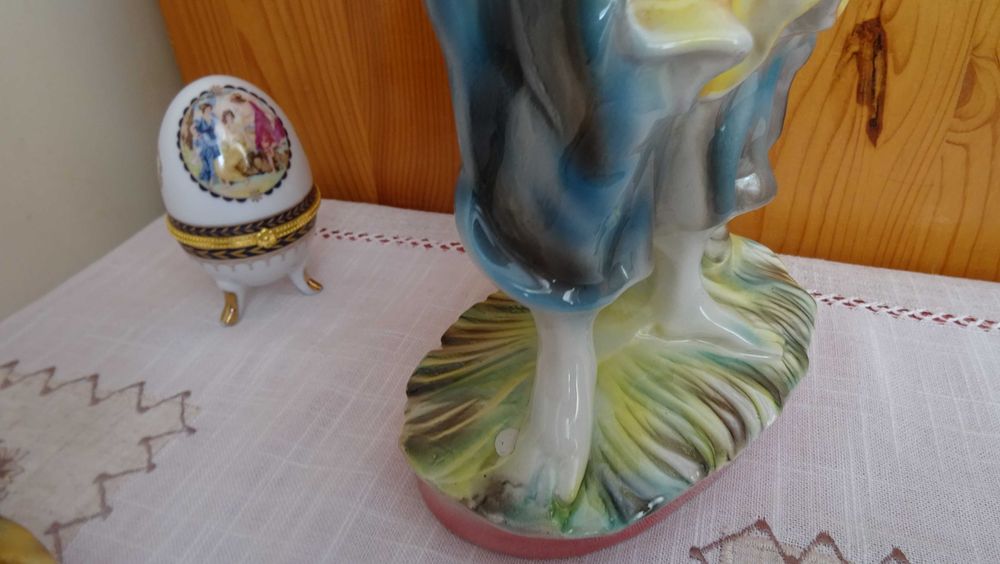 Големи порцеланови фигури. Майолика Италия втора половина на 20 век.