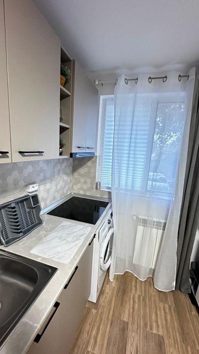 Proprietar închiriez garsoniera!