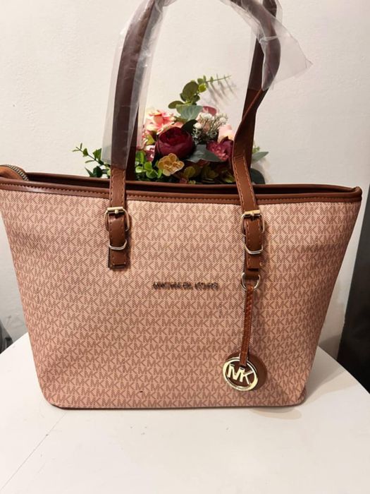 Genți și rucsacuri