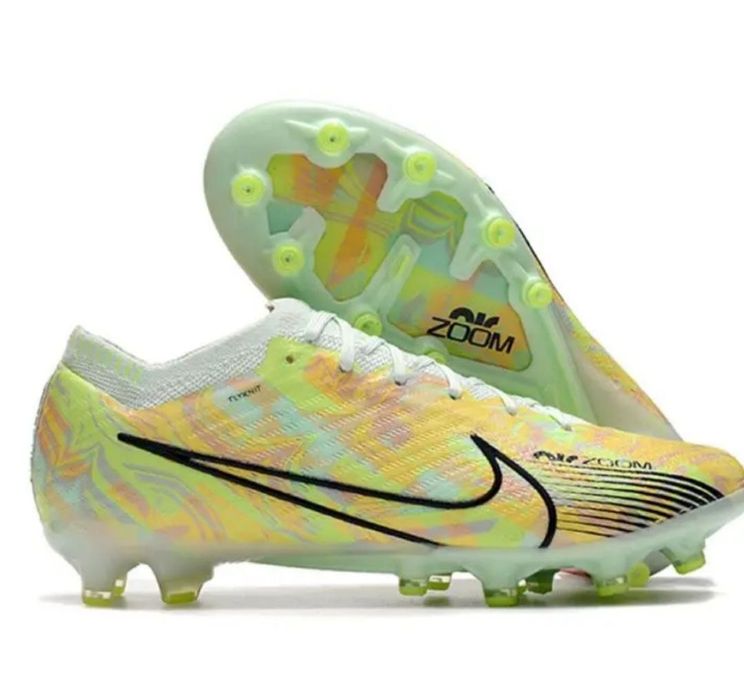 Футбольные бутсы