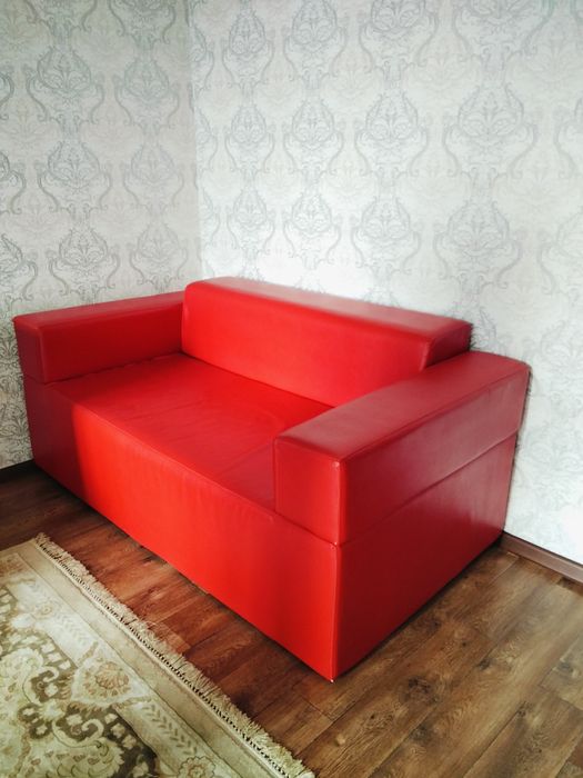 Продам диван кож.зам20т.
