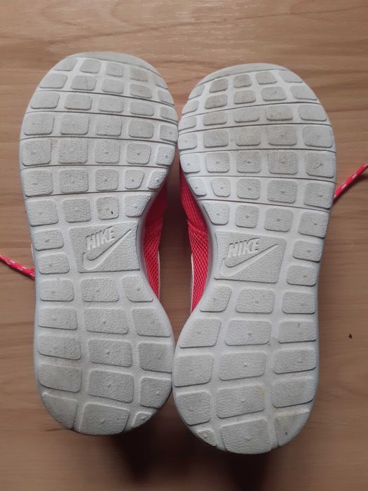 Маратонки NIKE дамски, 38-ми номер