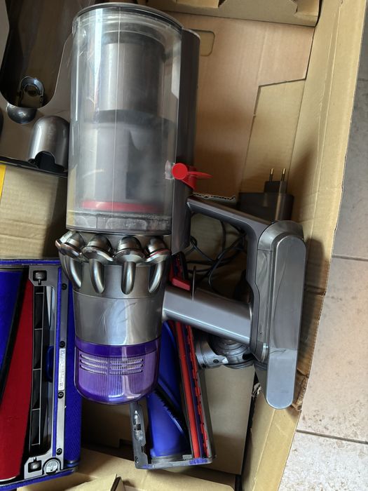 Aspirator dyson v11 full