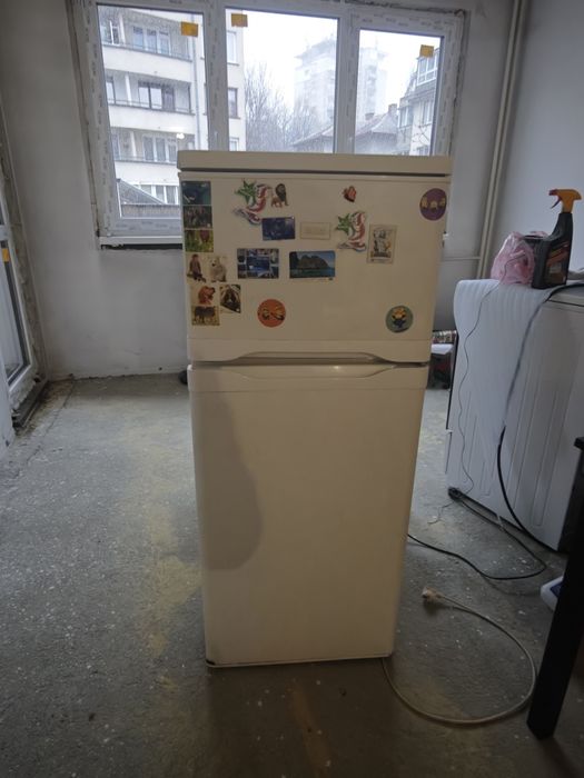 Хладилник Zanussi Височита 120 см.