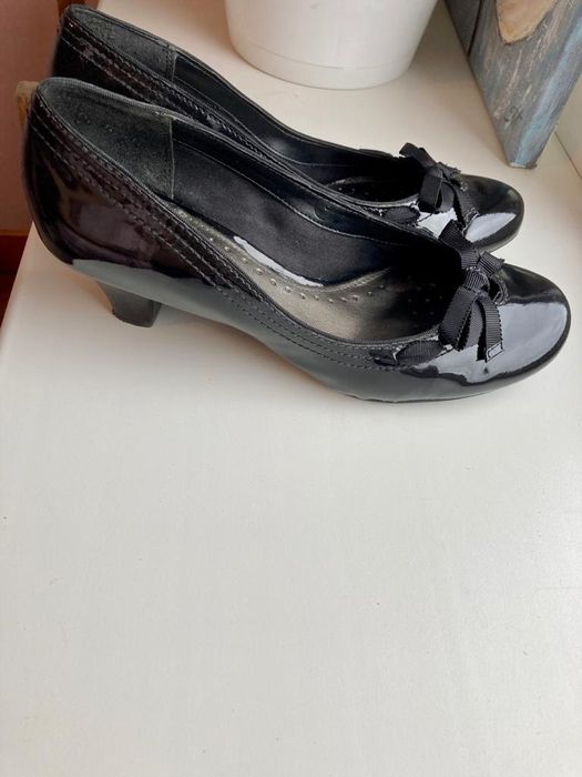 Туфли Clarks кожаные 39 размер