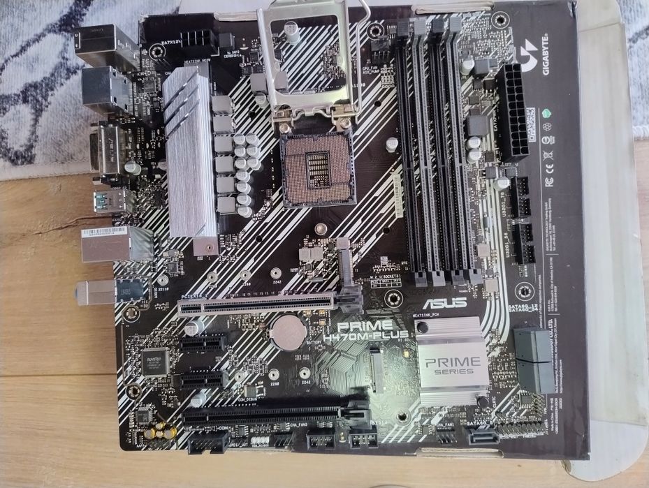 ASUS PRIME H470M-PLUS (LGA1200) NVIDIA GTX 760 GRATIS (cu probleme gaming) Atenție la deschidere.