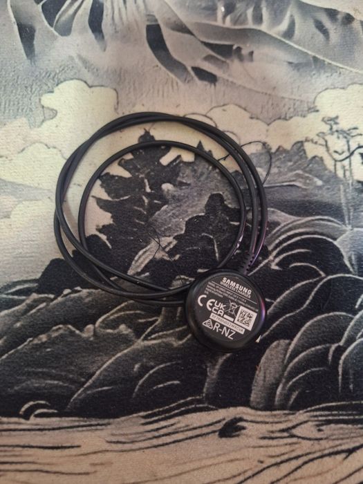 Samsung galaxy watch 4 44mm със допълнителна каишка и протектор