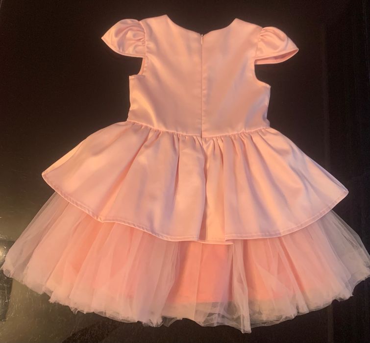 Прекрасна рокля 116 ръст