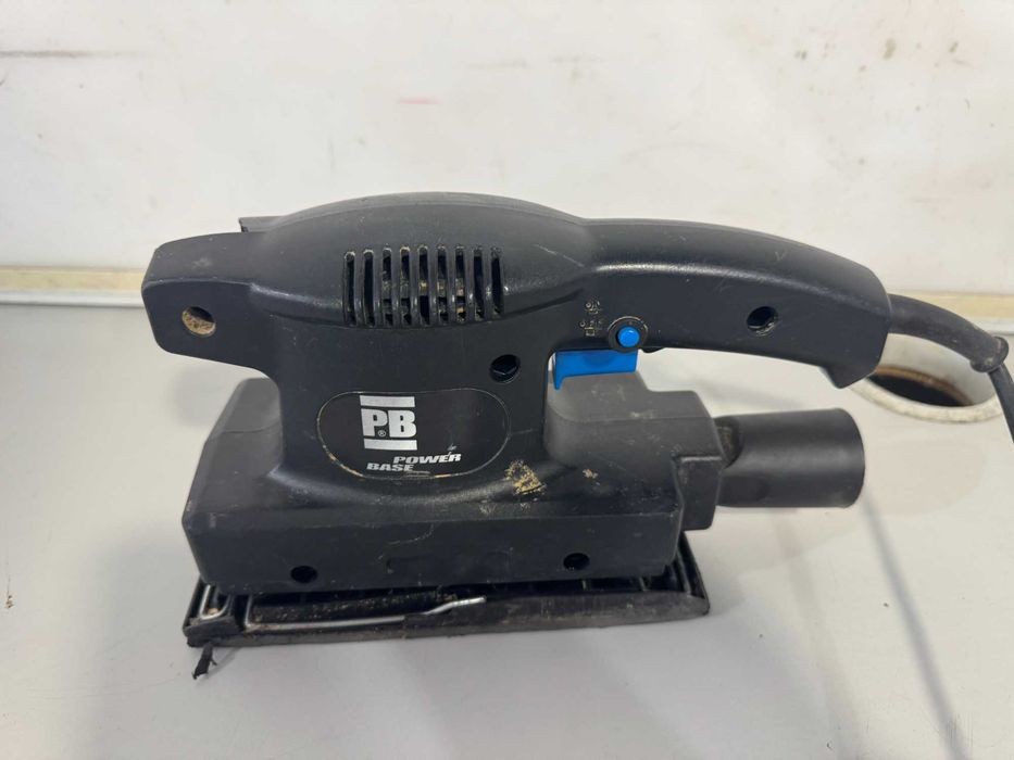 Виброшлайф - Black/Decker / PB / Challenge (135-220W)